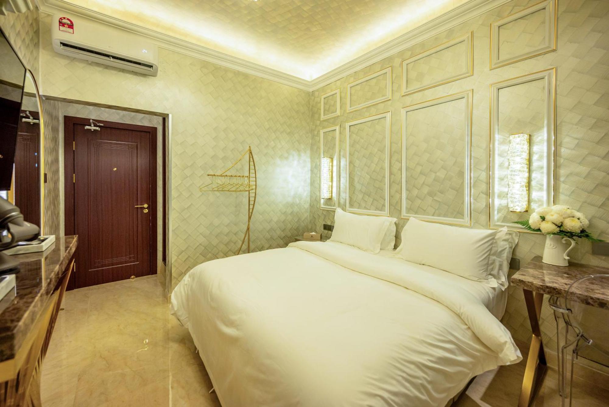 Ritz Residence @ Imago Loft B 7Th Floor Kota Kinabalu Ngoại thất bức ảnh