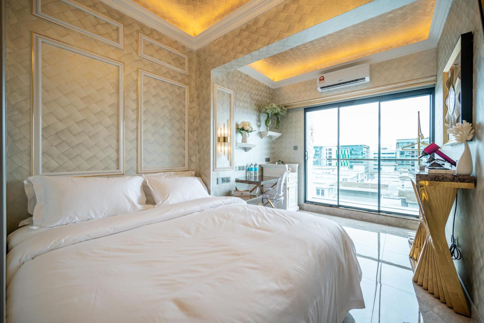 Ritz Residence @ Imago Loft B 7Th Floor Kota Kinabalu Ngoại thất bức ảnh