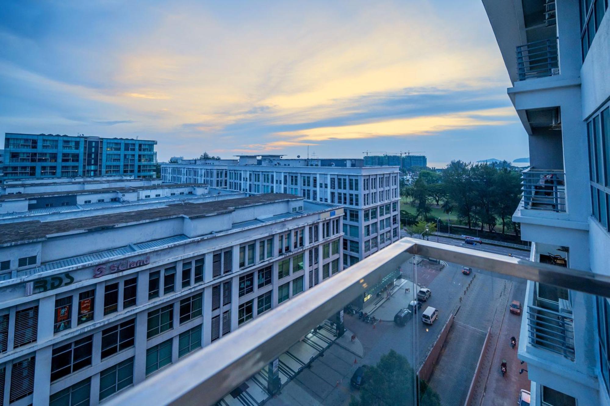 Ritz Residence @ Imago Loft B 7Th Floor Kota Kinabalu Phòng bức ảnh
